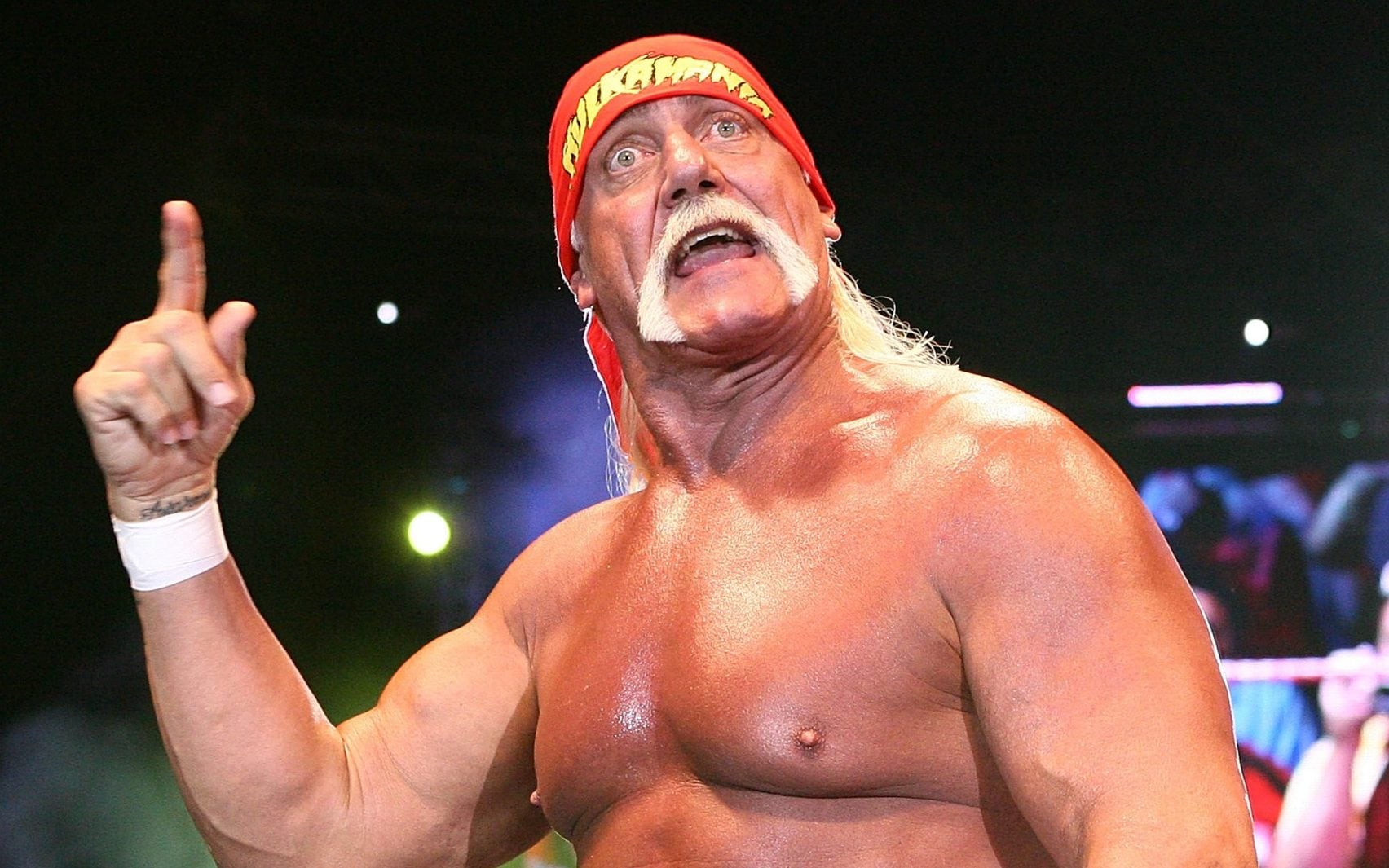 “Hulk Hogan Dies at 71 – Wrestling Legend and Trump Supporter Passes Away”